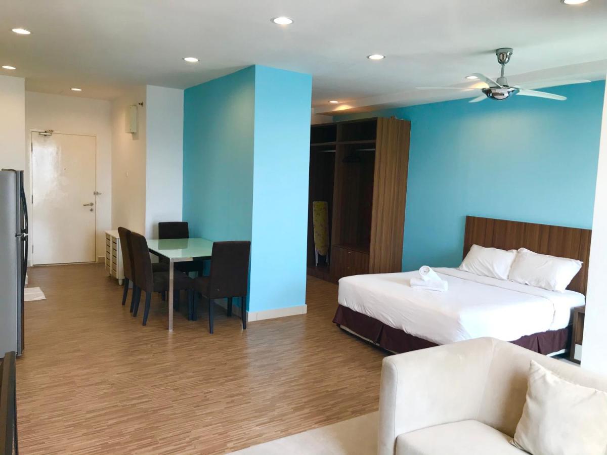 Mansion One Suites By Little Cabin George Town Exterior foto